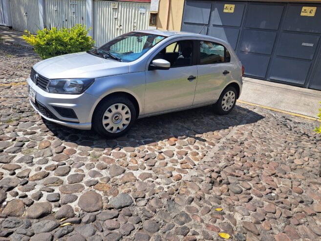 VOLKSWAGEN GOL 2020 ESTANDAR