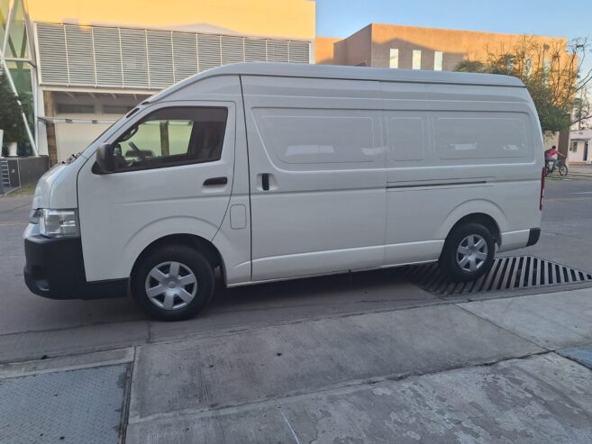 Toyota Hiace Panel de Carga