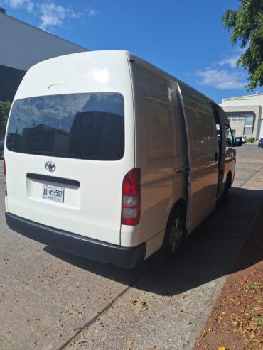 Toyota Hiace Panel de Carga