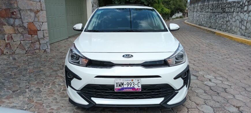 VENDO KIA RIO «S» PACK 2021, 25000 Km, SUPER DEPORTIVO, 6 VELOCIDADES