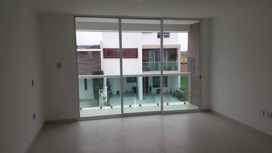 VENDO CASA EN LOMAS DE ANGELOPOLIS PARQUE HABANA, PUEBLA. PUEBLA.