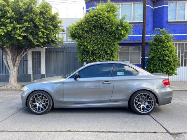 Durísimo BMW 135i M Sport