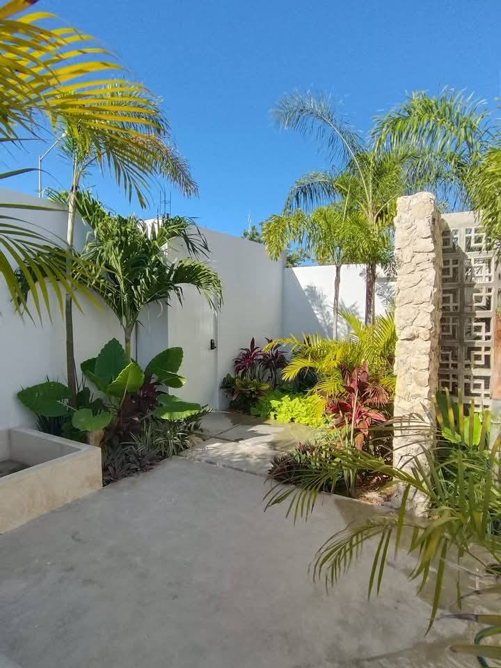CASA EN VENTA AMUEBLADA