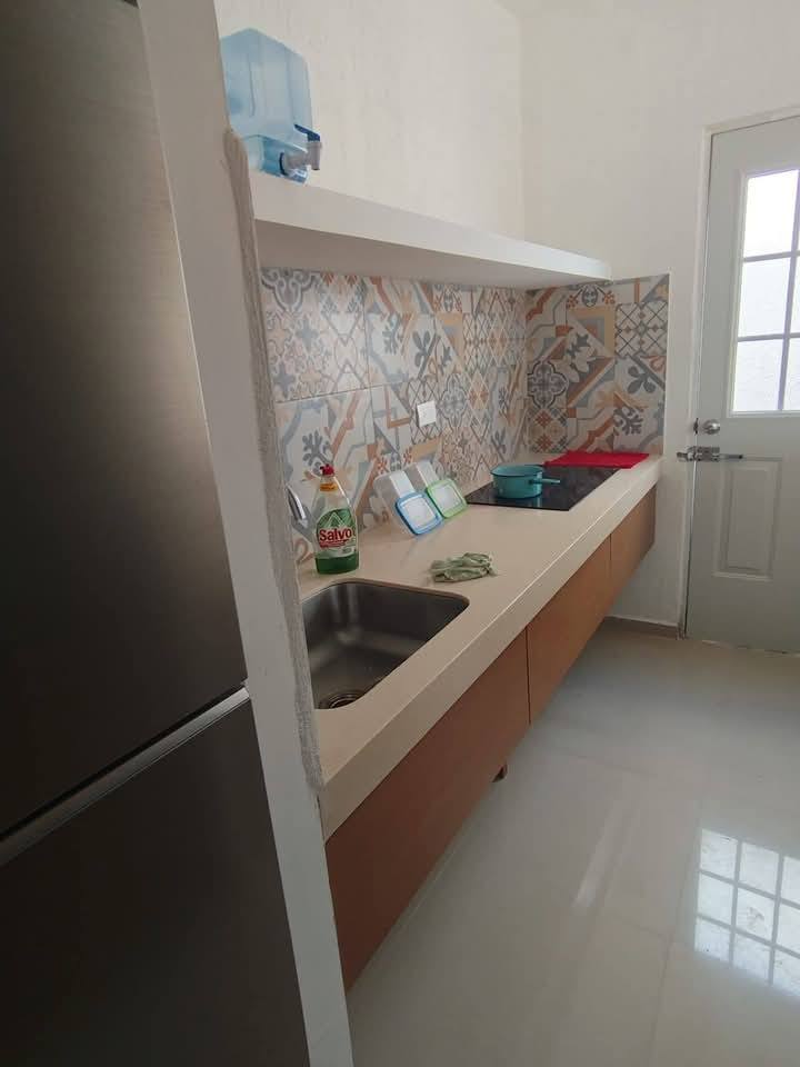 CASA EN VENTA AMUEBLADA