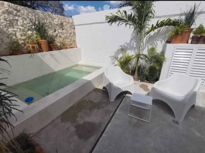 CASA EN VENTA AMUEBLADA