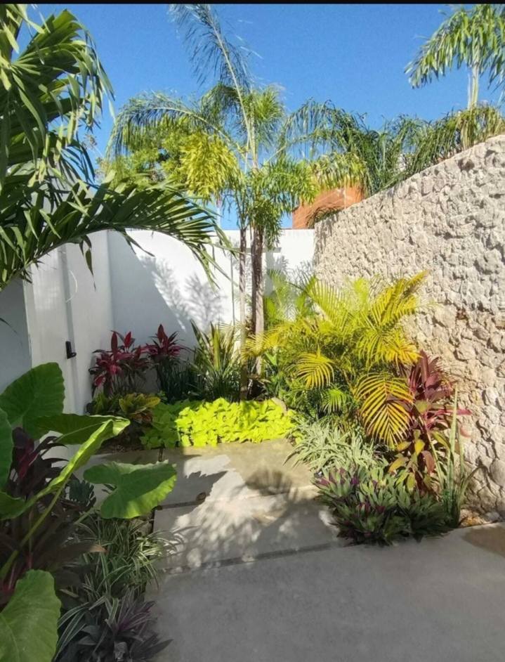CASA EN VENTA AMUEBLADA