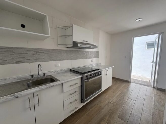 Casa en Renta de 1 piso en Bosques del Paraíso