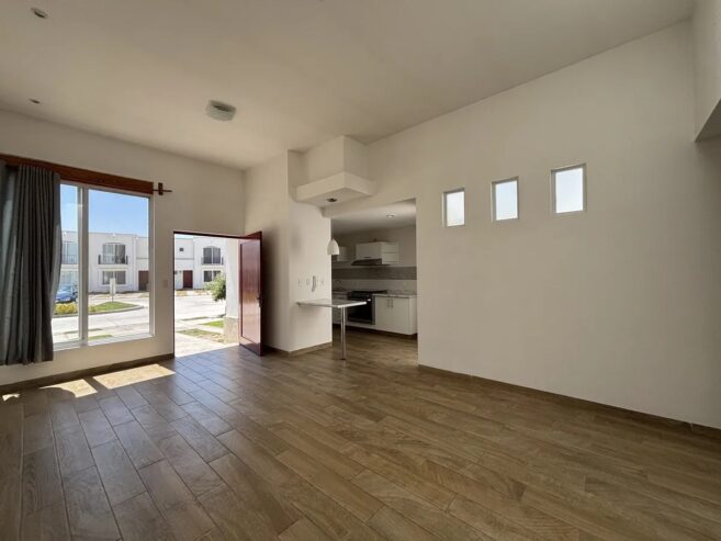 Casa en Renta de 1 piso en Bosques del Paraíso