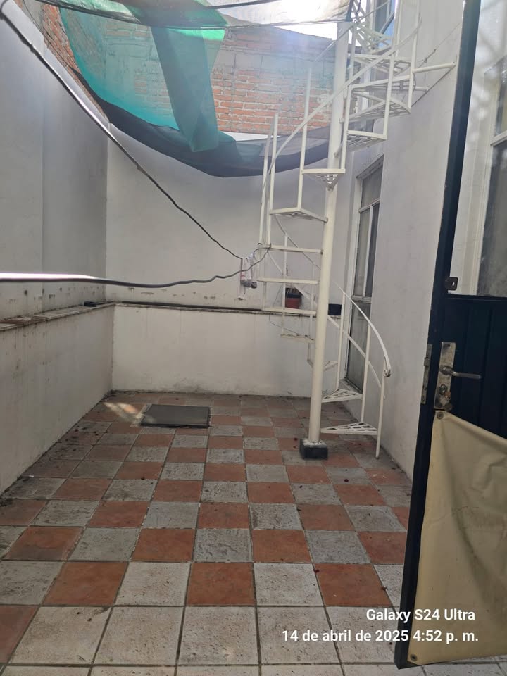 ¡Preciosa casa en venta en Colonia Rosalinda!