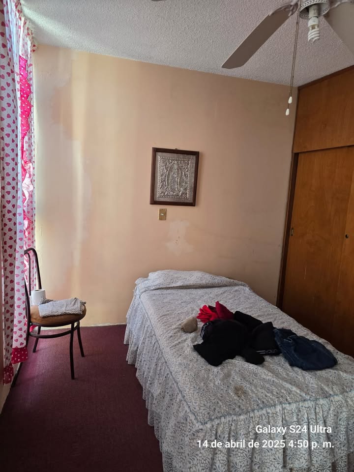 ¡Preciosa casa en venta en Colonia Rosalinda!