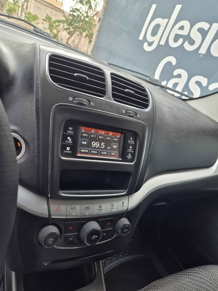 DODGE JOURNEY SE 2014
