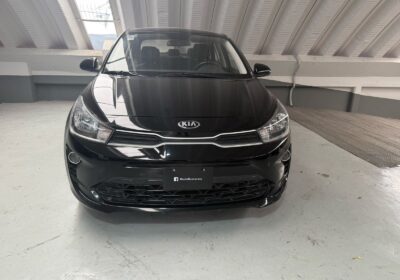 KIA-RIO-2021-1