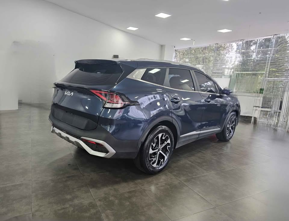 KIA SPORTAGE EX 2023
