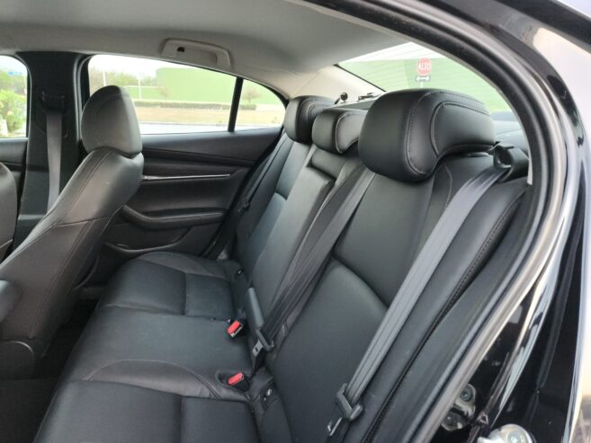 MAZDA 3 2019 Americano
