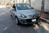 Mazda 2 hachback 2012