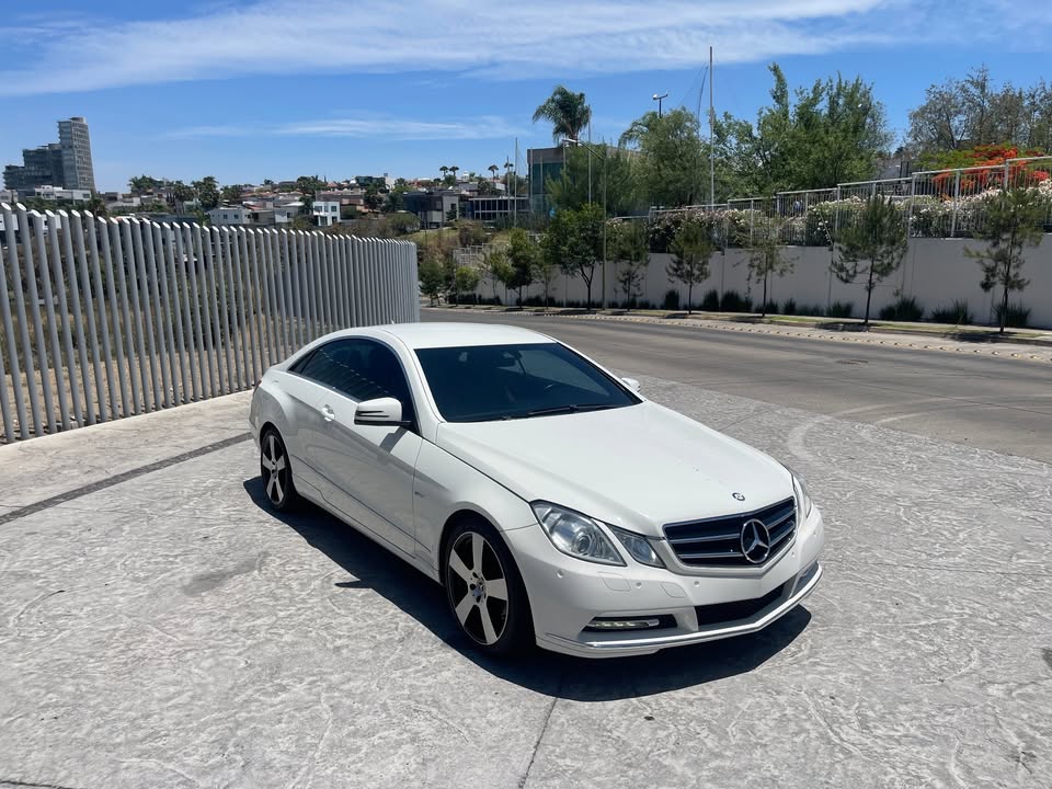 Mercedes-Benz E250 coupé 2011