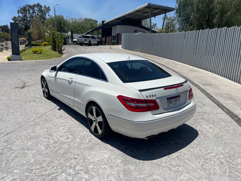 Mercedes-Benz E250 coupé 2011