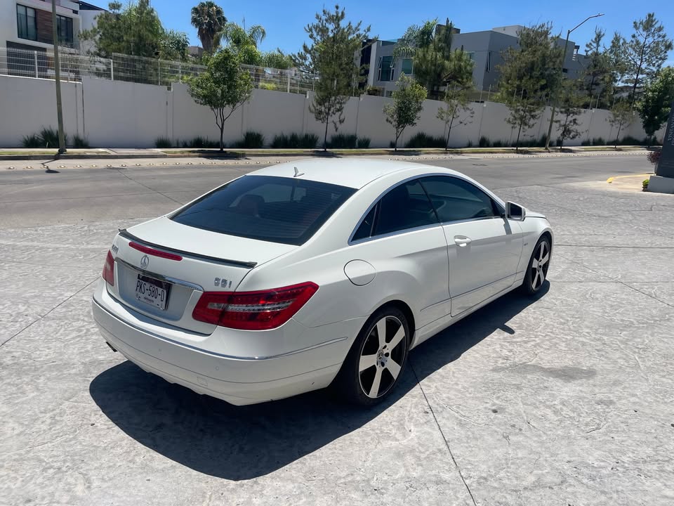 Mercedes-Benz E250 coupé 2011