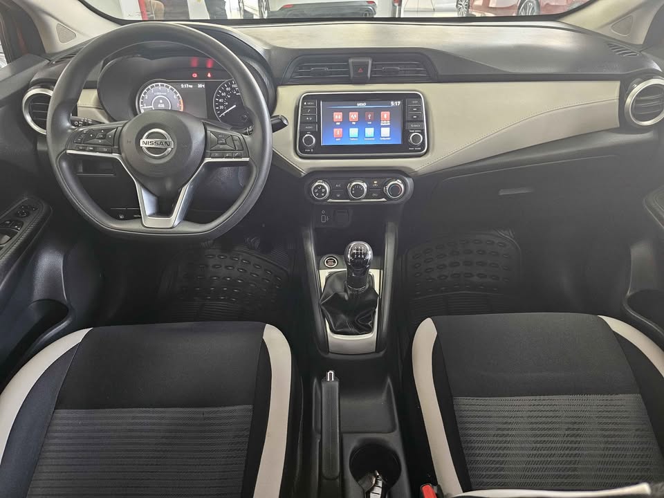 NISSAN VERSA ADVANCE T/M 2021