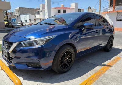 Nissan-Versa-2020-1