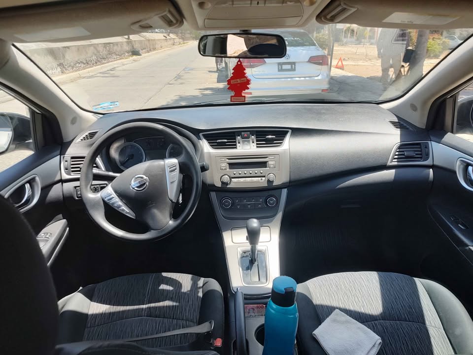 Nissan sentra 2014