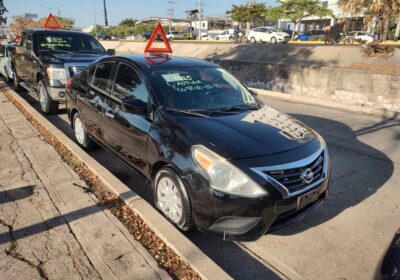 Nissan-versa-2015-1
