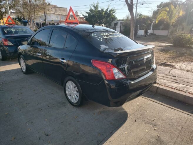 Nissan versa 2015