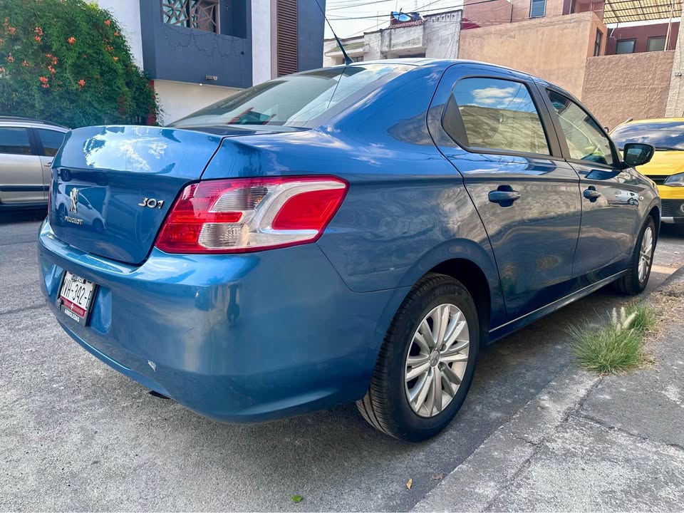 PEUGEOT 301 SEDAN 2017