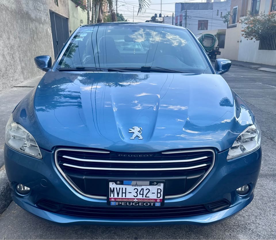 PEUGEOT 301 SEDAN 2017
