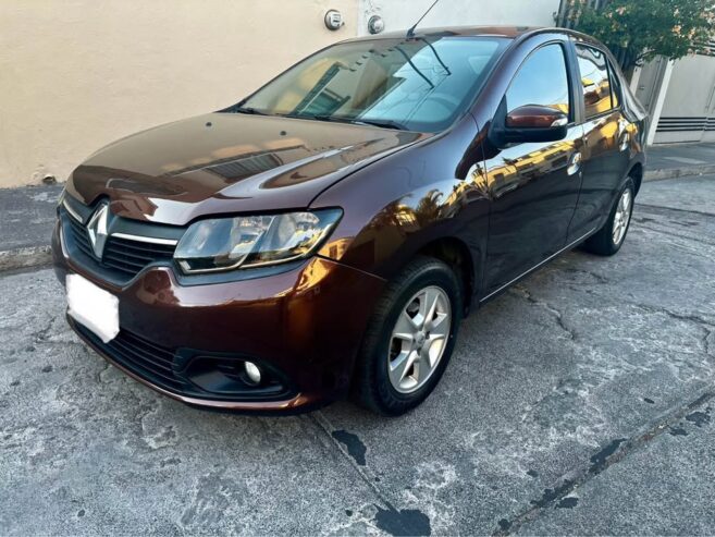 RENAULT LOGAN 2015