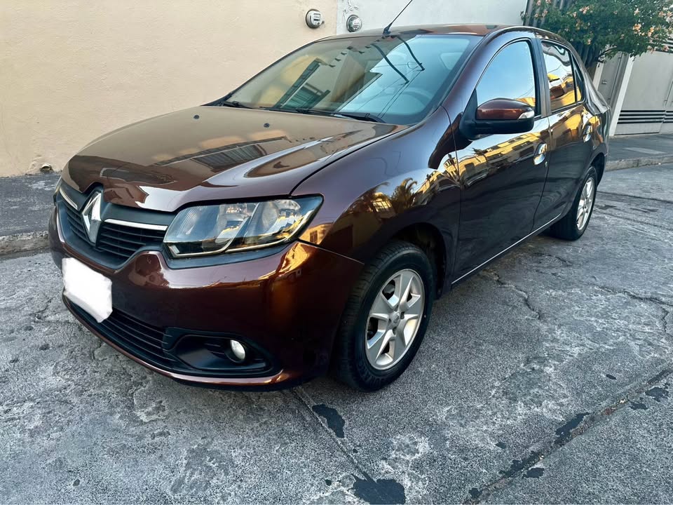 RENAULT LOGAN 2015