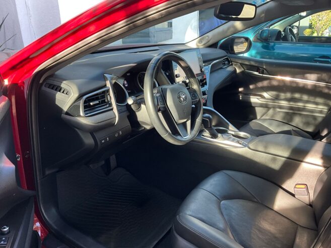 VENTA TOYOTA CAMRY 2022 HIBRIDO – TRATO DIRECTO