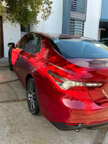 VENTA TOYOTA CAMRY 2022 HIBRIDO – TRATO DIRECTO