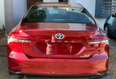 VENTA TOYOTA CAMRY 2022 HIBRIDO – TRATO DIRECTO