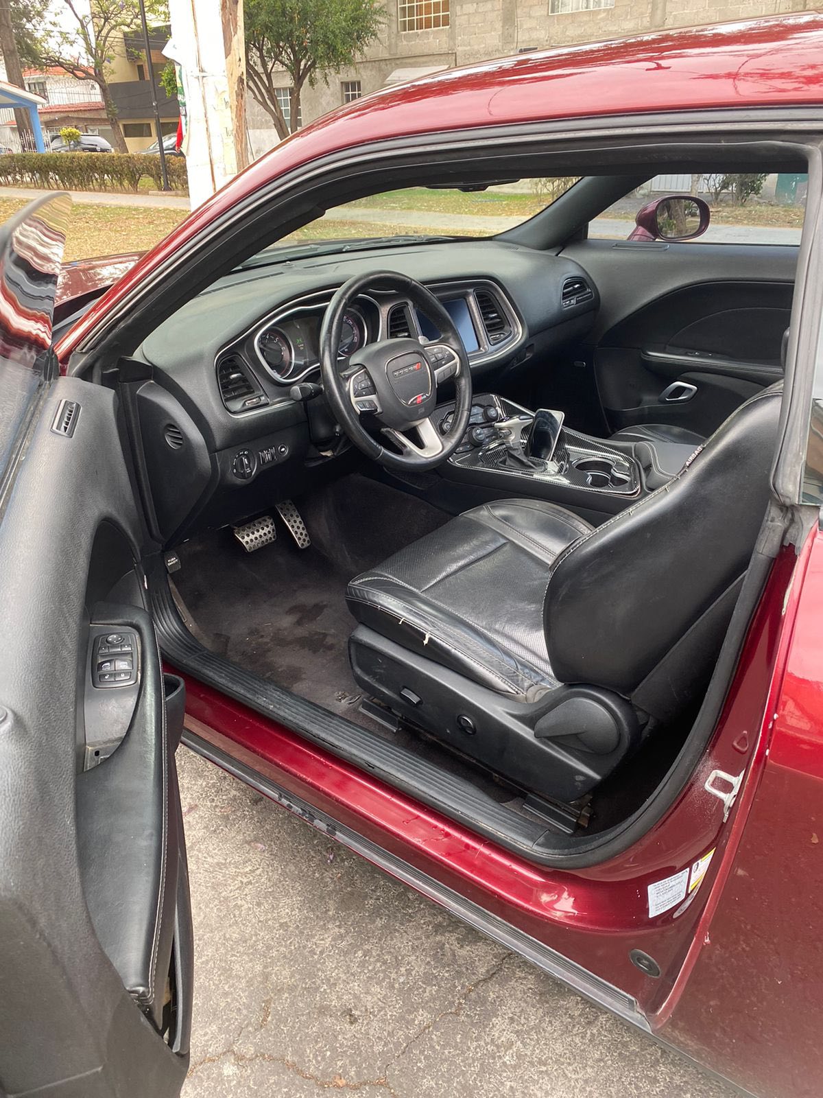 Challenger 2017 V6