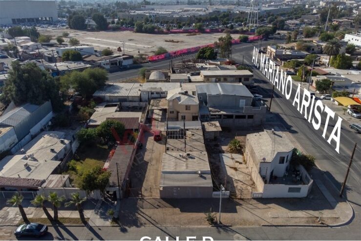 VENTA DE TERRENO CON CONSTRUCCION QUE SE PUEDE UTILIZAR