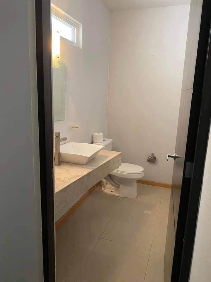 Bonita Casa en Venta en Colonia Alameda en Privada de solo 6 Casas