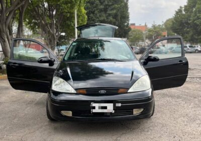 FORD-FOCUS-2001-ZX3-1
