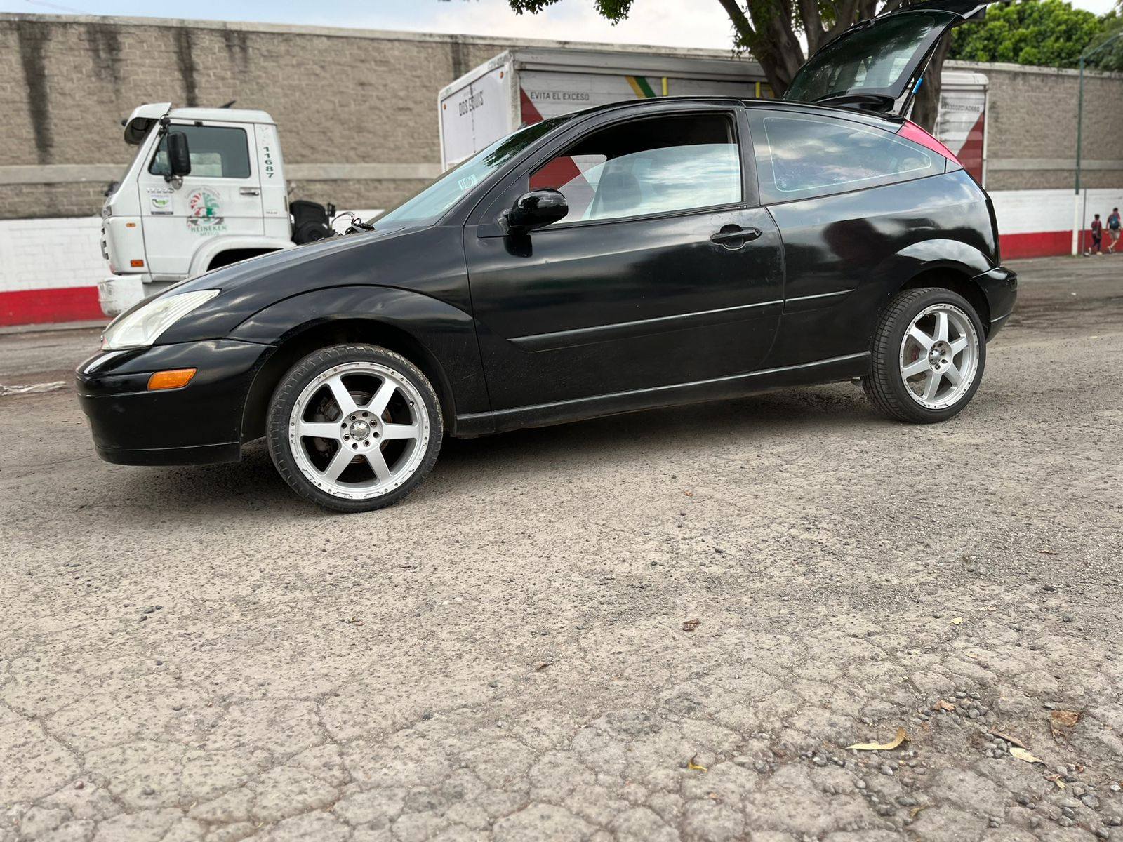 FORD FOCUS 2001 ZX3
