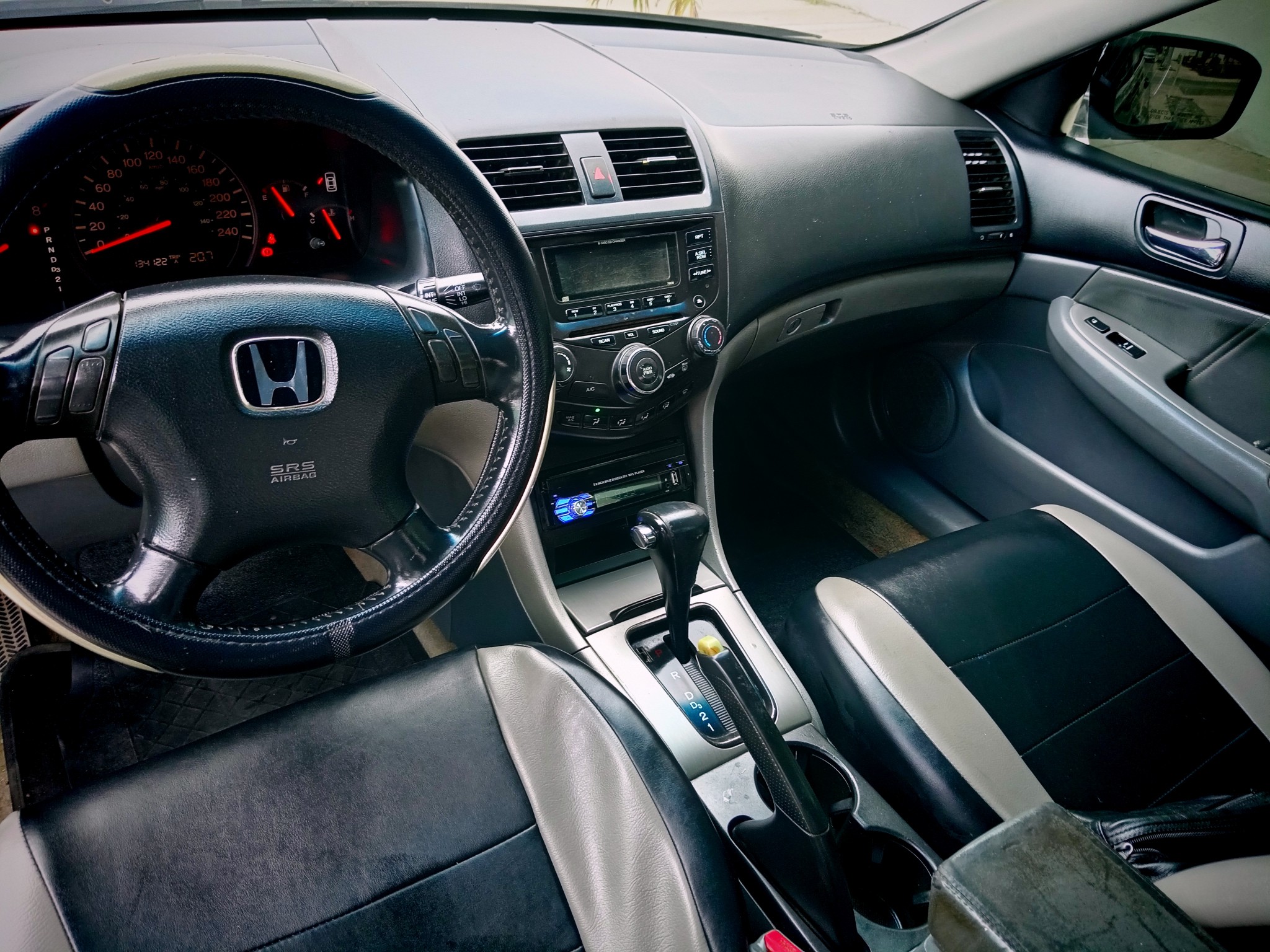 HONDA ACCORD 2004