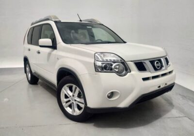 NISSAN-X-TRAIL-2013-1