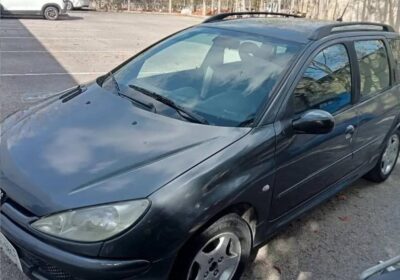 Peugeot-206-1