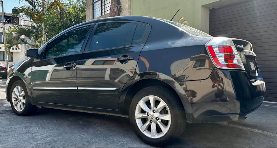 SENTRA 2011 AUTOMÁTICO