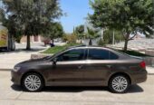 VOLKSWAGEN JETTA SEL 2011