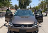 VOLKSWAGEN JETTA SEL 2011