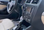 VOLKSWAGEN JETTA SEL 2011