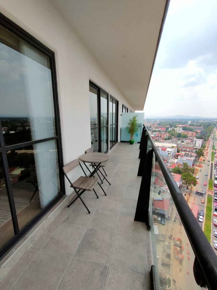 BONITO DEPARTAMENTO AMUEBLADO EN TORRE CADU CON BALCÓN Y ROOF GARDEN PRIVADO