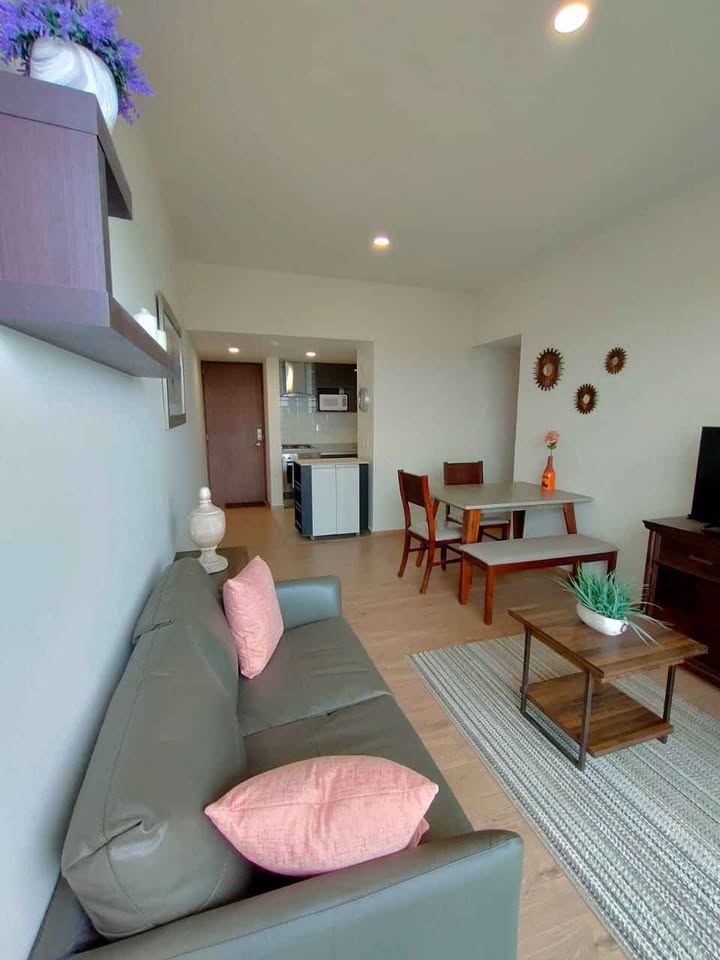 BONITO DEPARTAMENTO AMUEBLADO EN TORRE CADU CON BALCÓN Y ROOF GARDEN PRIVADO