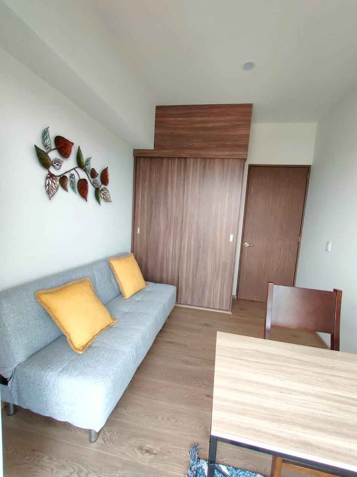 BONITO DEPARTAMENTO AMUEBLADO EN TORRE CADU CON BALCÓN Y ROOF GARDEN PRIVADO