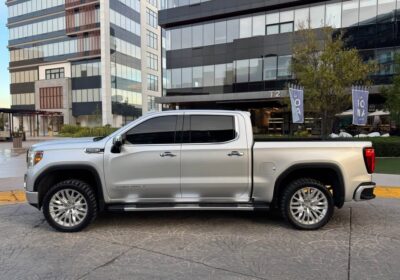 GMC-SIERRA-DENALI-2019-1